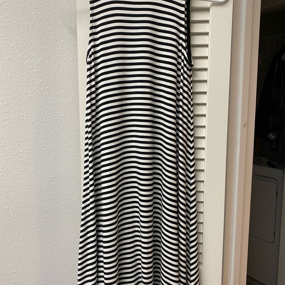 🖤🤍Old Navy • black & white dress • XS • EUC - Picture 4 of 4